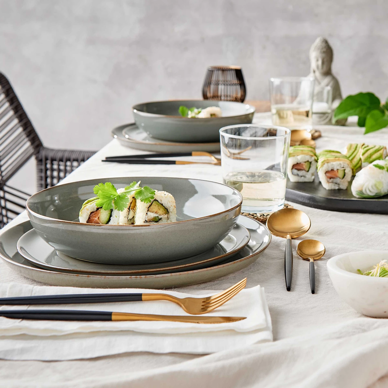 Besteck-Set 16-tlg. Matt STILETTO In Gold-Schwarz 7 Besteck-Set 16-tlg. Matt STILETTO In Gold-Schwarz – Bild 5