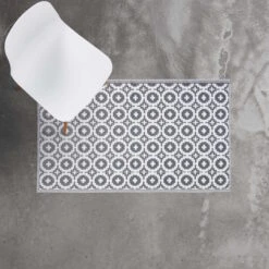 In- & Outdoor-Teppich Mosaik L 150 X B 90cm COLOUR CLASH In Taupe -Butlers Speichern butlers in and outdoor teppich mosaik l 150 x b 90cm colour clash in taupe 2