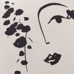 Kissen Line Art L 50 X B 50cm MUSE In Natur-Schwarz -Butlers Speichern butlers kissen line art l 50 x b 50cm muse in natur schwarz 4