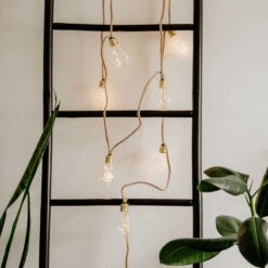 LED-Lichterkette 10 Lichter Mit Naturseil & USB-Batteriefach BULB LIGHTS In Natur -Butlers Speichern butlers led lichterkette 10 lichter mit naturseil and usb batteriefach bulb lights in natur 7