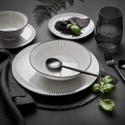 Teller Ø25,5cm DIM SUM In Schwarz-Weiß -Butlers Speichern butlers teller o25 5cm dim sum in schwarz weiss 5