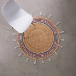 Teppich Rainbow Mit Quasten Ø110cm ALL NATURE In Natur-Bunt -Butlers Speichern butlers teppich rainbow mit quasten o110cm all nature in natur bunt 1